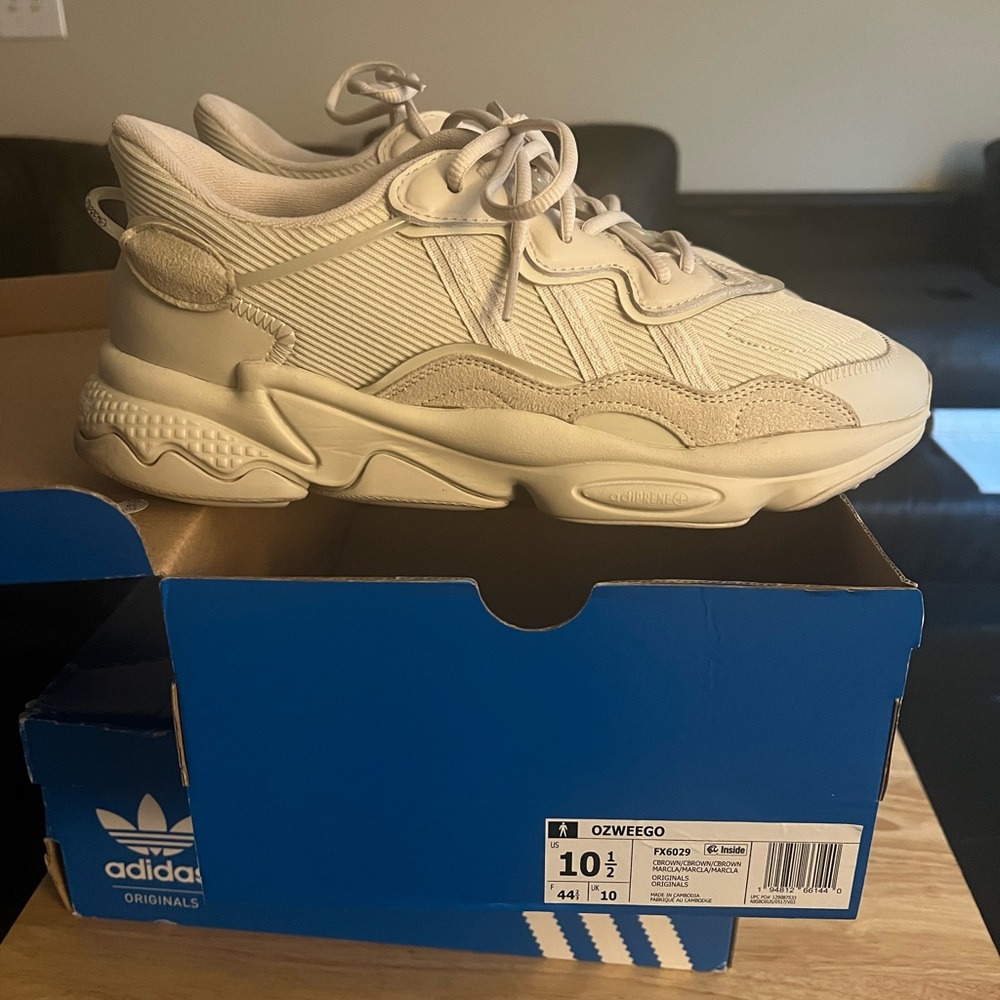 Adidas Ozweego (Size 10.5)